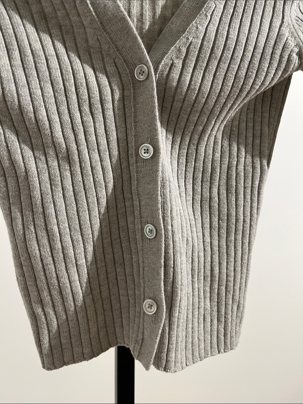 Wilfred Gray Ribbed V-Neck Button Cardigan - Picture 2 of 6